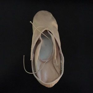 Bloch split sole ballet shoes